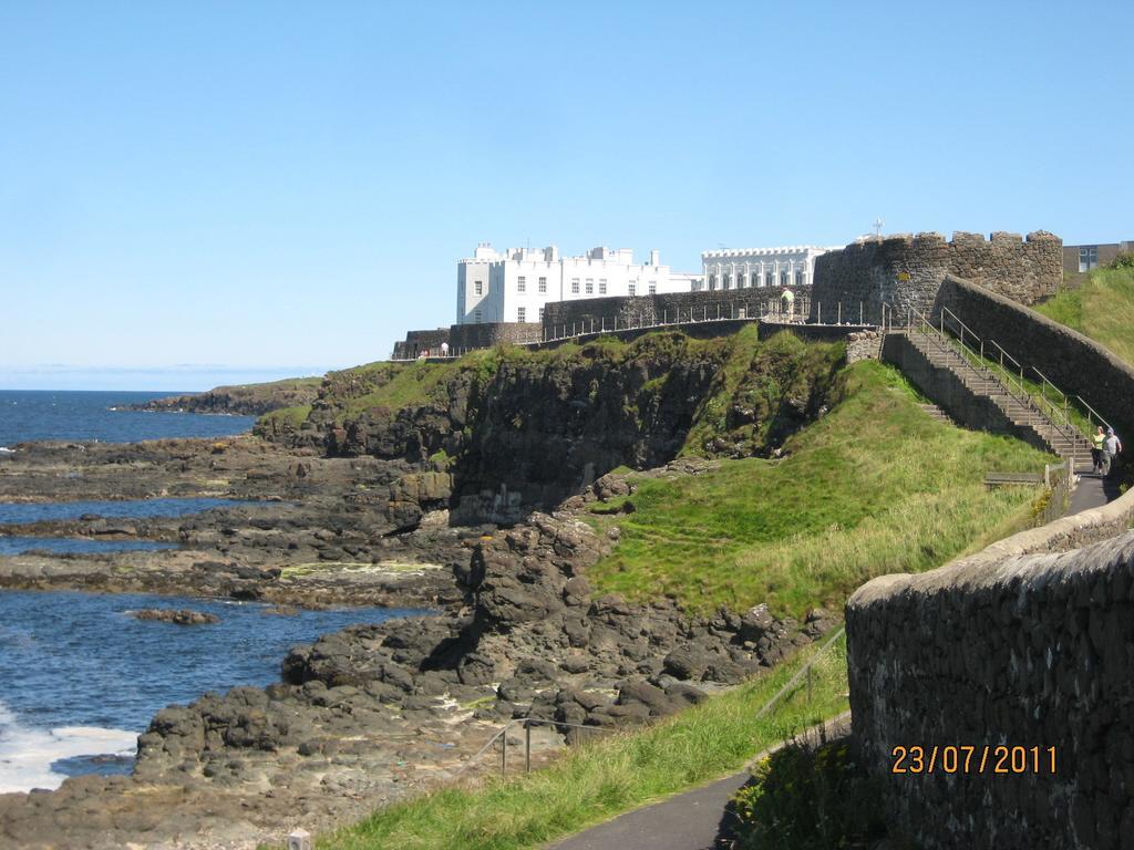 Tranquility Portstewart Villa Bagian luar foto